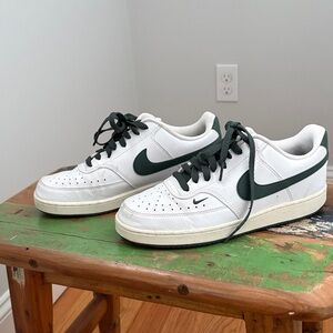 Nike Men's White and Dark Green Sneakers